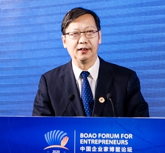 楊慶兵：食品行業(yè)在保障民生、維護社會穩(wěn)定方面發(fā)揮巨大作用