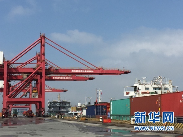 岳陽經(jīng)濟(jì)新圖景：通道路、重港口、優(yōu)布局