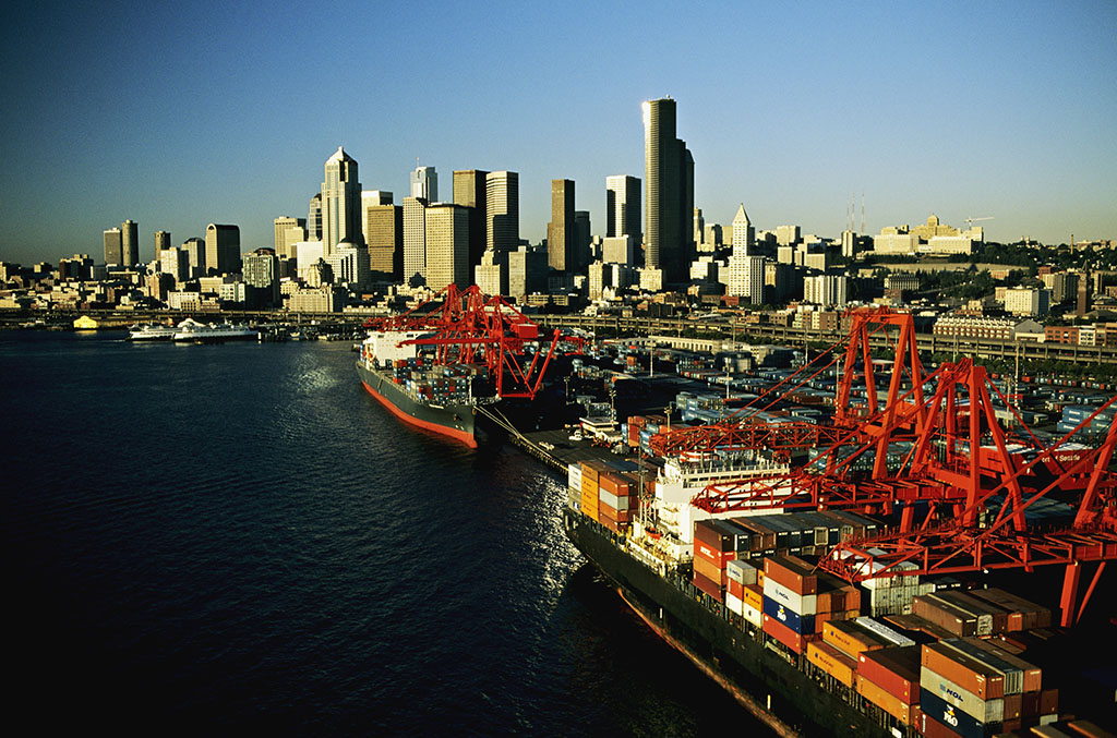 樹立全球視野 建設(shè)貿(mào)易強(qiáng)國&mdash;&mdash;專訪商務(wù)部貿(mào)研院院長顧學(xué)明