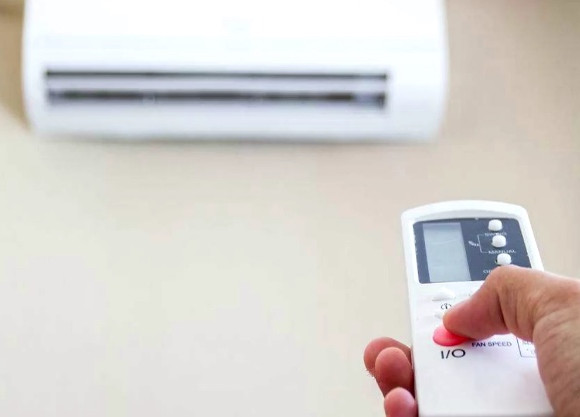 在空調(diào)環(huán)境待久了，會(huì)得皮膚病嗎？