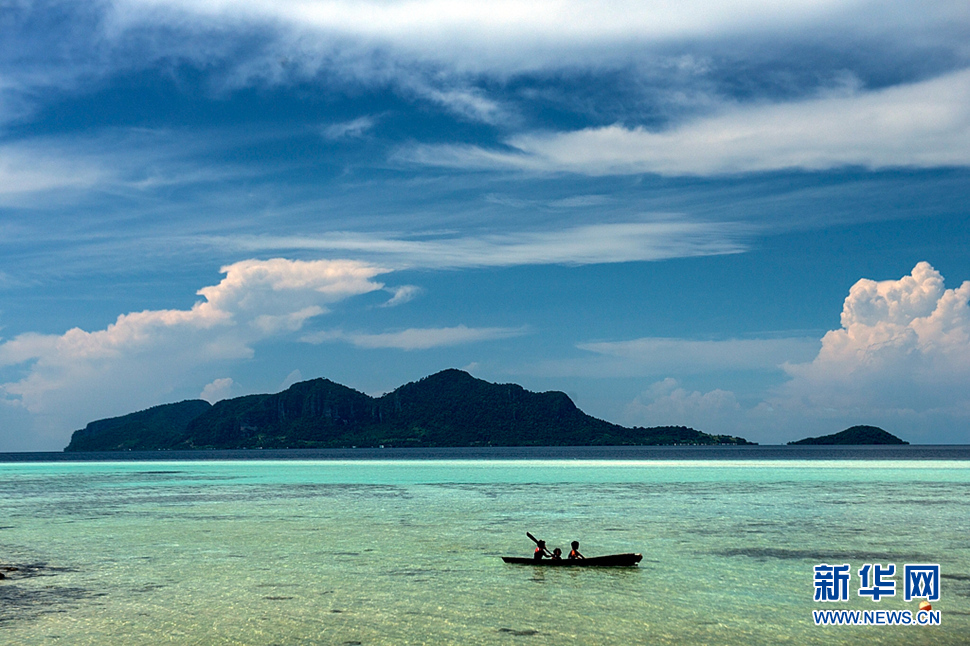 《那藍(lán)天，那碧海，那伊甸園般的神秘之地》