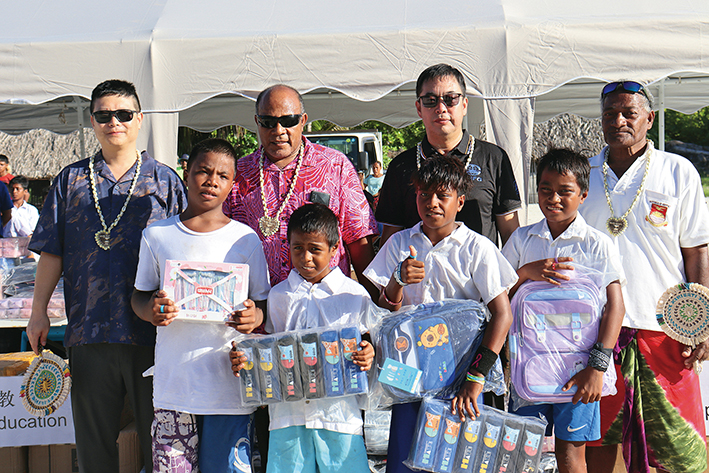 太平洋小島嶼上，有一所“中國中鐵”小學(xué)