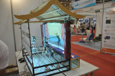 機(jī)器人上演皮影戲