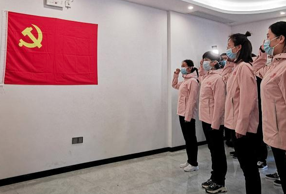 以優(yōu)良作風(fēng)書寫非凡答卷&mdash;&mdash;2020年以習(xí)近平同志為核心的黨中央推進作風(fēng)建設(shè)紀實