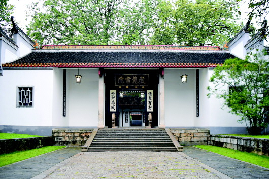 千年岳麓，弦歌不絕