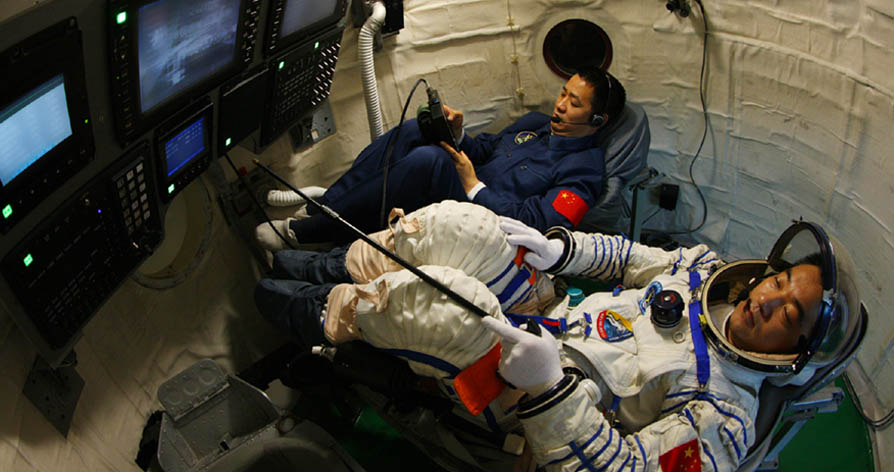 獨(dú)家：神舟十號乘組航天員訓(xùn)練密照曝光