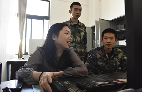 軍嫂鄭如:雖苦不怕，是我對(duì)愛的承諾