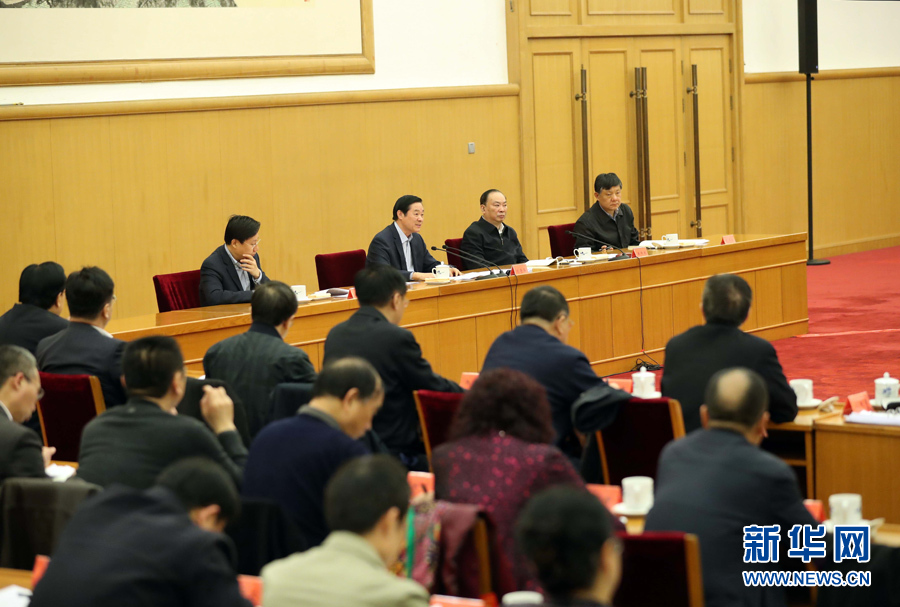 3月23日，治國理政論壇&ldquo;&lsquo;四個全面&rsquo;戰(zhàn)略布局系列理論研討會&rdquo;首場研討會在北京召開，中共中央政治局委員、中央書記處書記、中宣部部長劉奇葆出席會議并講話。新華社記者 劉衛(wèi)兵 攝
