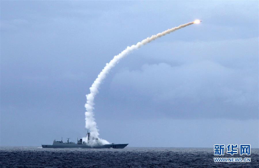 （新華全媒頭條&middot;人民海軍70年&middot;圖文互動(dòng)）（4）向海圖強(qiáng)春潮涌&mdash;&mdash;黨中央、中央軍委和習(xí)主席關(guān)心人民海軍建設(shè)發(fā)展紀(jì)實(shí)