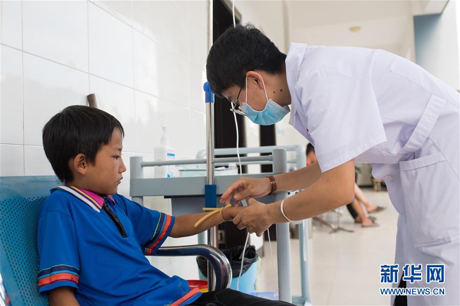 （圖文互動）（7）從&ldquo;最后定族&rdquo;到&ldquo;率先脫貧&rdquo;&mdash;&mdash;我國第56個(gè)民族基諾族脫貧記事