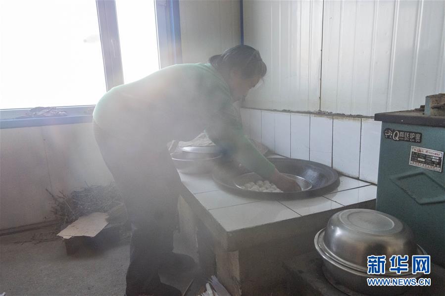 (圖文互動)(4)從“輕工漁網(wǎng)重工馬掌”到“圓夢小康”——“中國東極”脫貧攻堅(jiān)剪影