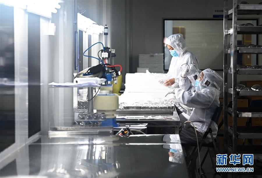 (來自經(jīng)濟(jì)前沿的故事·企業(yè)復(fù)工復(fù)產(chǎn)·圖文互動)(5)“危機(jī)中發(fā)現(xiàn)新商機(jī)”——中國科技制造企業(yè)復(fù)工復(fù)產(chǎn)觀察