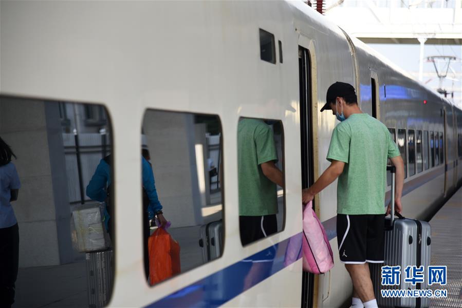 (社會)(2)2020年鐵路暑運拉開帷幕