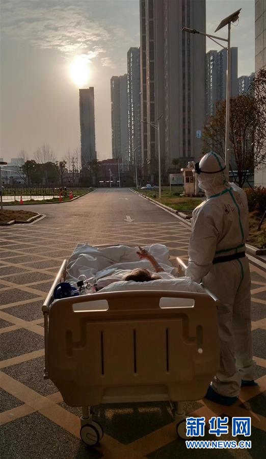 （新華全媒頭條&middot;圖文互動(dòng)）（3）奮斗結(jié)碩果，再寫(xiě)新篇章&mdash;&mdash;寫(xiě)在共和國(guó)71周年華誕之際