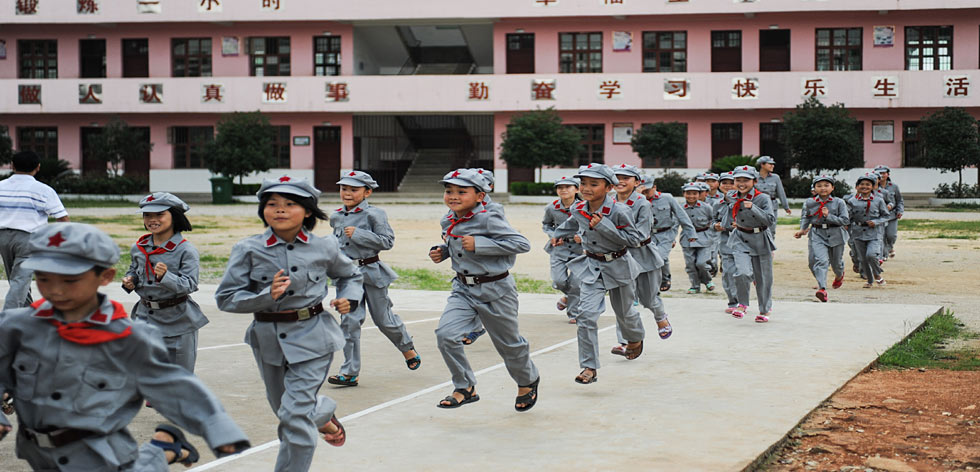 革命老區(qū)江西蓮花縣甘祖昌紅軍小學(xué)舉行&ldquo;六一&rdquo;感恩慶?；顒?dòng)