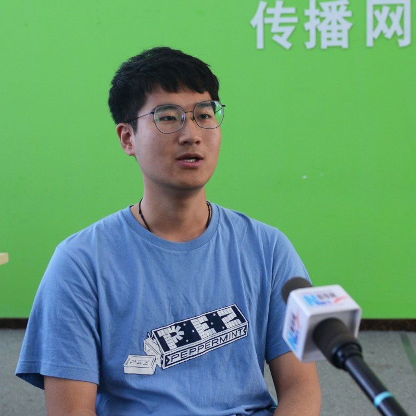 【青春的故事】網(wǎng)絡(luò)&ldquo;佐羅&rdquo;的青春進(jìn)行時(shí)