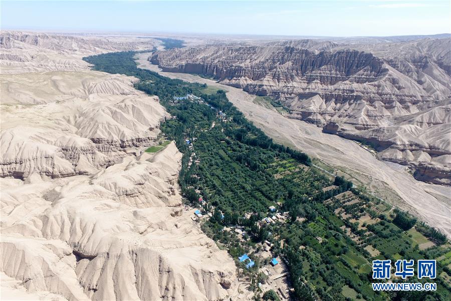 拋在舊鄉(xiāng)的&ldquo;火墻&rdquo; 新疆易地扶貧搬遷安置點(diǎn)見聞