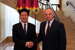 摩爾多瓦總統(tǒng)多東、總理菲利普會(huì)見張春賢