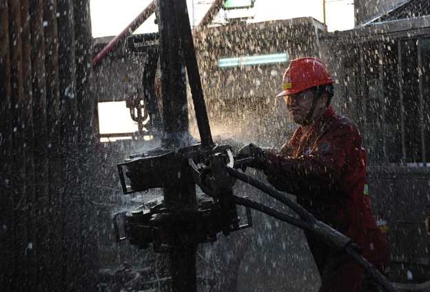 海上作業(yè)更多時刻是艱苦和孤獨。