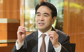 【第二十三期】沈仁康：把&ldquo;服務(wù)民企&rdquo;融入基因，在&ldquo;破解痛點(diǎn)&rdquo;中共生共贏