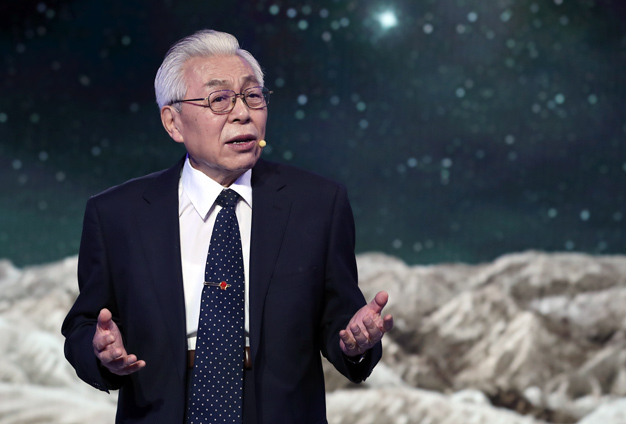 雖然已經(jīng)84歲了，但我還會加倍努力。