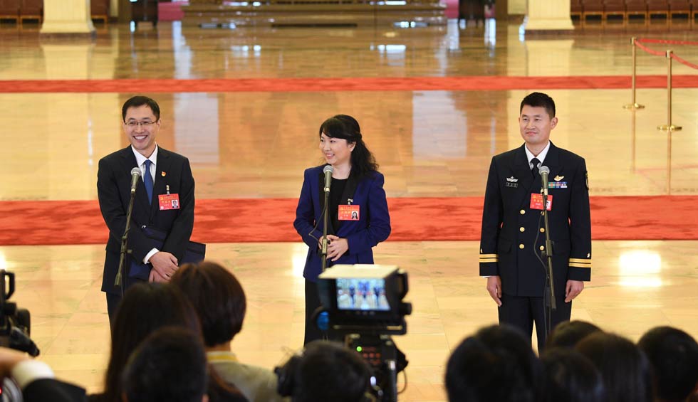 孟祥飛、李媛、曹先建接受采訪