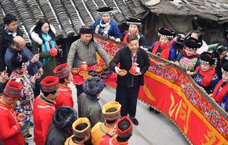 新起點(diǎn)，書寫新時(shí)代的新答卷&mdash;&mdash;從2018年全國(guó)兩會(huì)看決勝全面建成小康社會(huì)