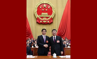 習(xí)近平當(dāng)選國(guó)家主席、中央軍委主席