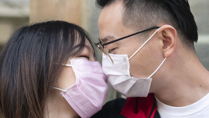 武漢新婚夫妻：經(jīng)此一疫，更懂家的分量