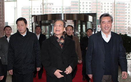 溫家寶抵達(dá)中國(guó)政府網(wǎng)、新華網(wǎng)