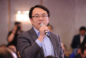 新華社、新華網(wǎng)記者提問