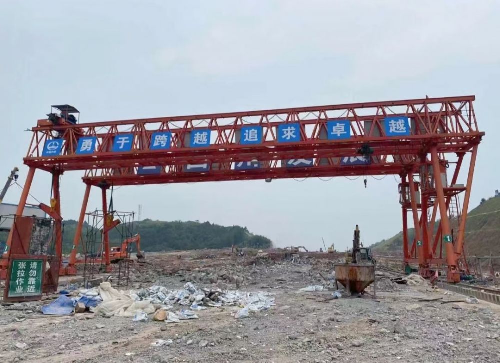 提梁機(jī)、路橋門機(jī)、MG型桁架門式起重機(jī)廠家、價(jià)格