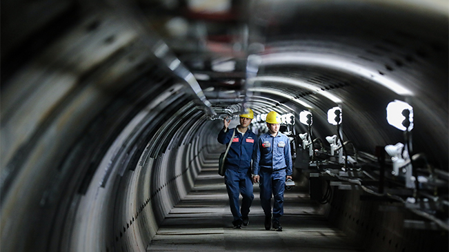 新春走基層丨&ldquo;機器人&rdquo;保供電？這個春節(jié)很有科技范兒！