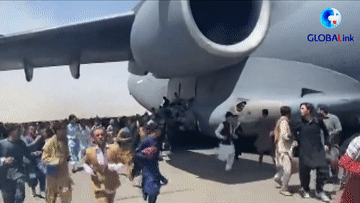 全球連線丨慘??！喀布爾機場現(xiàn)場