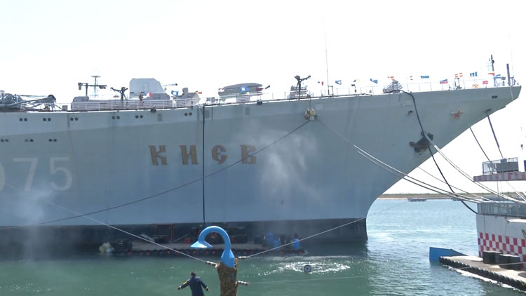 驚險刺激！打卡國內(nèi)唯一的航母主題公園，讓到場游客大呼過癮