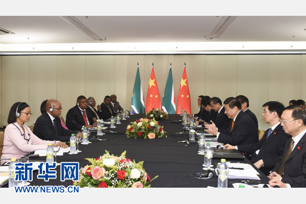 7月14日，國家主席習近平在巴西福塔萊薩會見南非總統(tǒng)祖馬。新華社記者 李學仁 攝