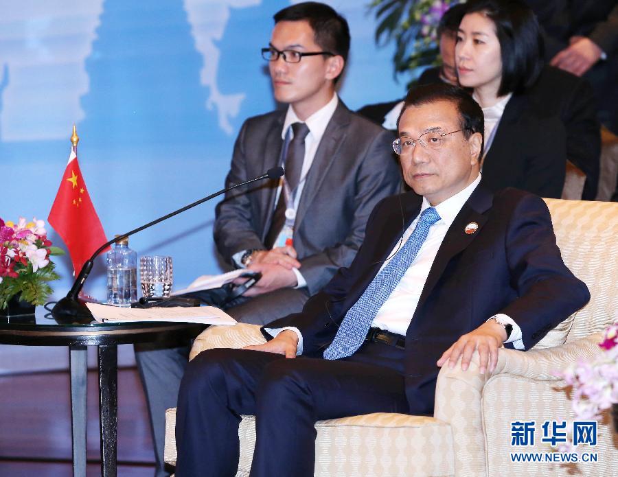 12月20日，中國國務(wù)院總理李克強在曼谷出席大湄公河次區(qū)域經(jīng)濟合作領(lǐng)導(dǎo)人第五次會議。 新華社記者 龐興雷 攝 