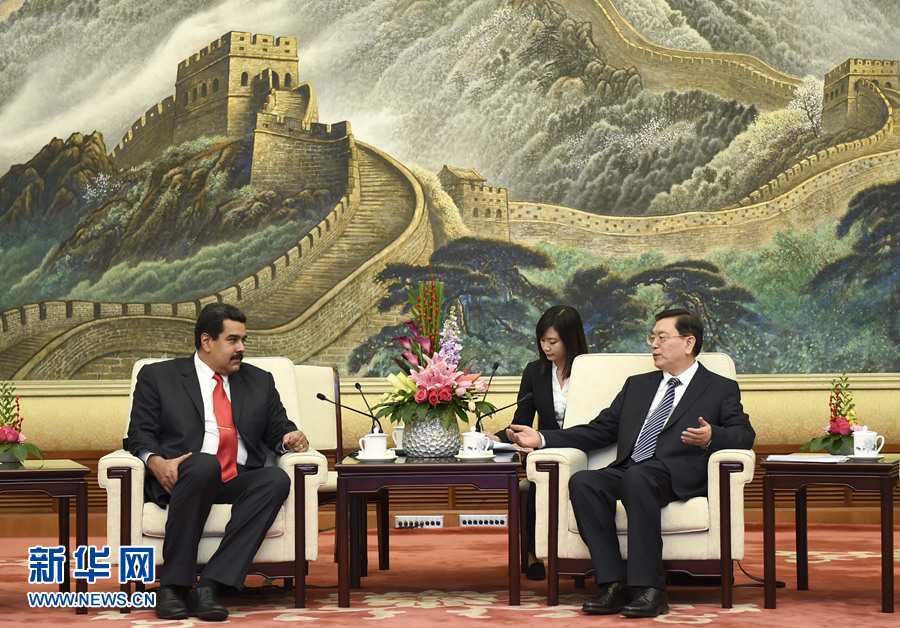 1月8日，全國人大常委會委員長張德江在北京人民大會堂會見委內瑞拉總統(tǒng)馬杜羅。 新華社記者 張鐸 攝 