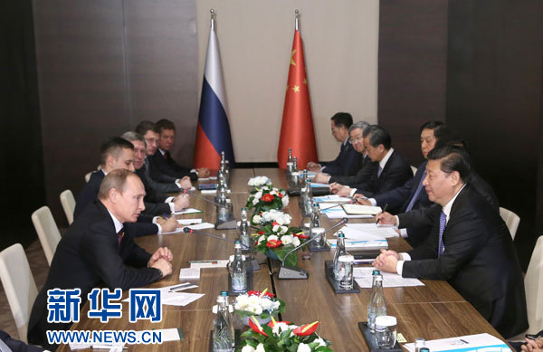 11月15日，國(guó)家主席習(xí)近平在土耳其安塔利亞會(huì)見(jiàn)俄羅斯總統(tǒng)普京。 新華社記者馬占成攝