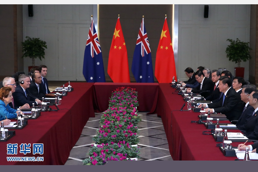 11月16日，國(guó)家主席習(xí)近平在土耳其安塔利亞會(huì)見(jiàn)澳大利亞總理特恩布爾。 新華社記者 龐興雷 攝