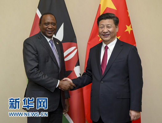 12月3日，國(guó)家主席習(xí)近平在約翰內(nèi)斯堡會(huì)見肯尼亞總統(tǒng)肯雅塔。新華社記者 謝環(huán)馳 攝