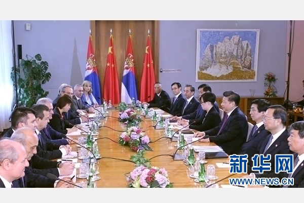 6月18日，國(guó)家主席習(xí)近平在貝爾格萊德同塞爾維亞總統(tǒng)尼科利奇舉行會(huì)談。 新華社記者 馬占成 攝