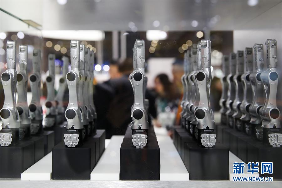 (新華全媒頭條·聚焦進(jìn)口博覽會(huì)·圖文互動(dòng))(3)匯聚世界經(jīng)濟(jì)前行的浩蕩潮流——從首屆中國(guó)國(guó)際進(jìn)口博覽會(huì)看全球合作發(fā)展新趨勢(shì)