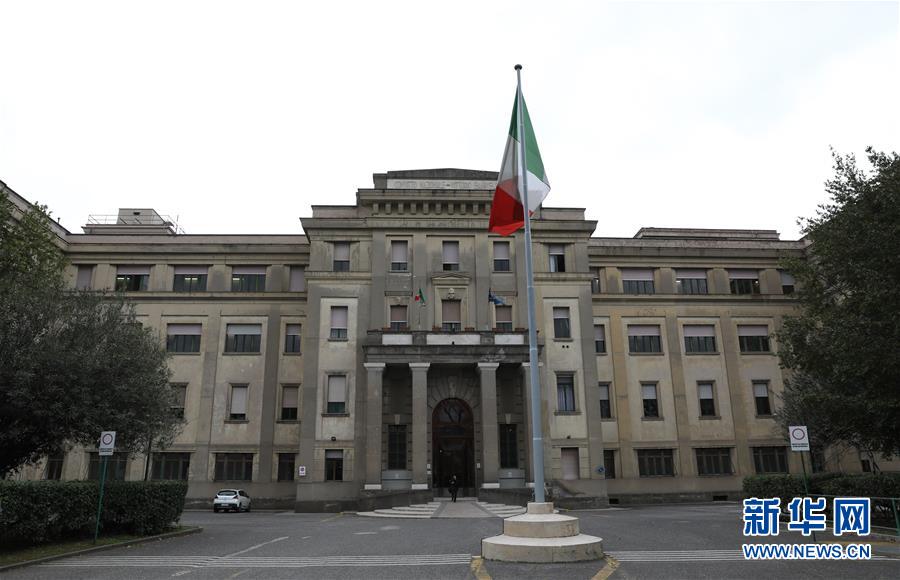 (國(guó)際·出訪配合·圖文互動(dòng))(2)通訊:我們的夢(mèng)想里一定有中國(guó)——意大利羅馬國(guó)立住讀學(xué)校師生熱議習(xí)近平主席回信