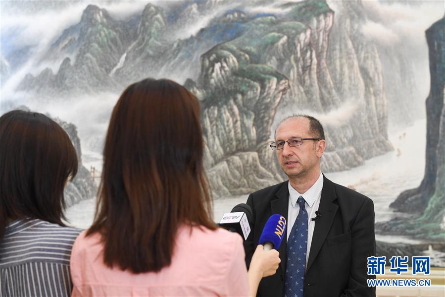 (圖文互動(dòng))(1)外方人士:希望中美平等談判的大門不要關(guān)閉