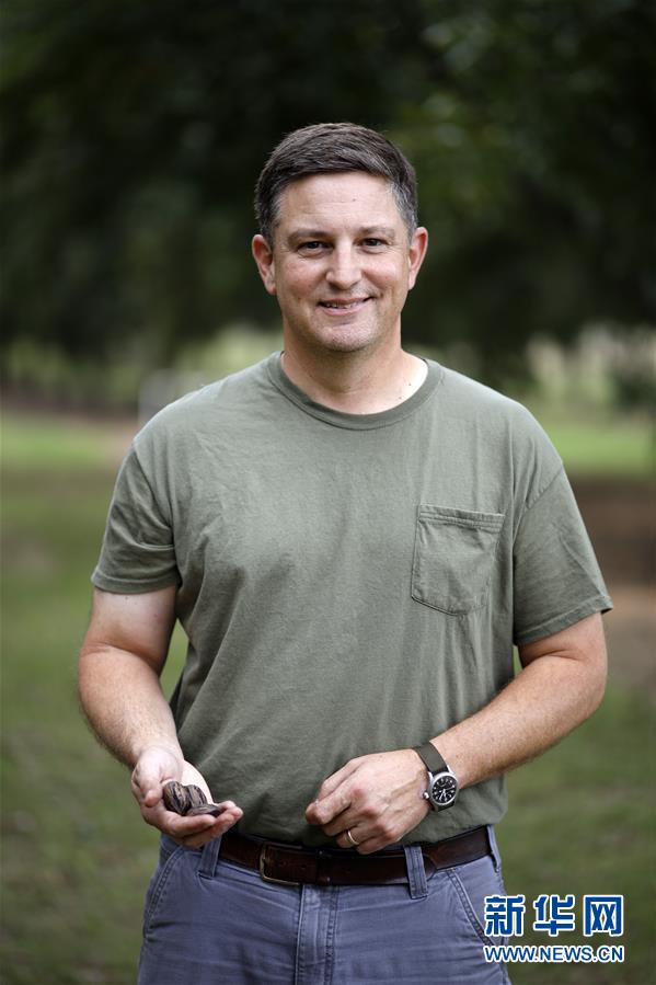 (國際·圖文互動)(3)通訊:期待美中盡早達(dá)成貿(mào)易協(xié)議——颶風(fēng)和關(guān)稅夾擊下的美國山核桃種植戶盼重回中國市場