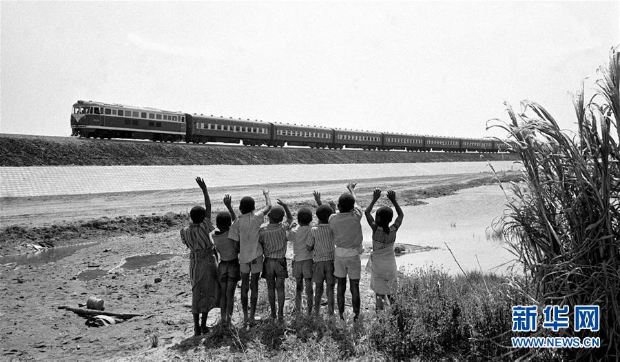 (新華全媒頭條·圖文互動)(7)中國外長連續(xù)30年首訪均赴非洲 中非友好歷久彌堅(jiān)