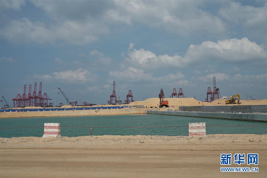 （國際&middot;圖文互動）（5）通訊：春節(jié)，&ldquo;是工期而不是假期&rdquo;&mdash;&mdash;記科倫坡港口城的中國建設(shè)者