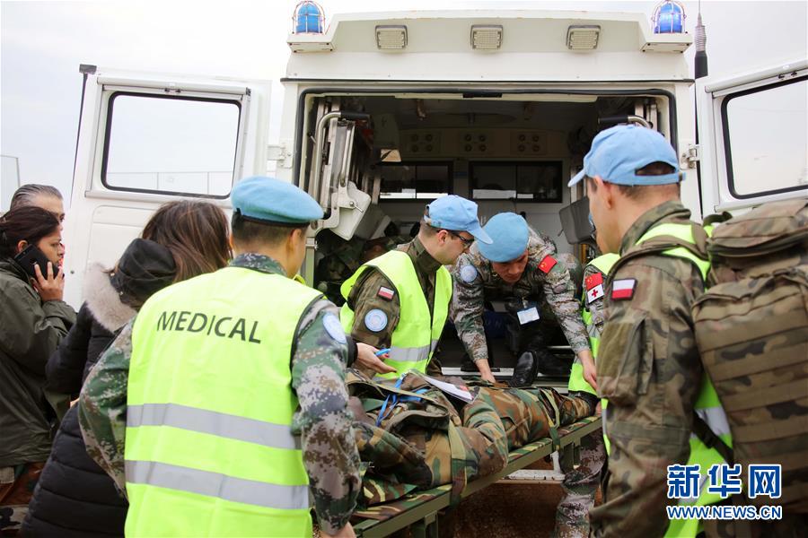 (國際·圖文互動)(1)中國赴黎維和部隊首次參加聯(lián)黎部隊航空救援演習(xí)