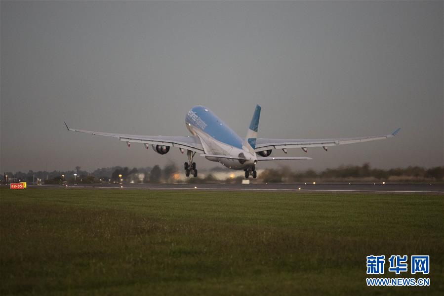 （圖文互動&middot;國際疫情）（6）通訊：3.8萬公里的航程　跨越大洋的情誼&mdash;&mdash;記阿根廷從中國運載防疫物資